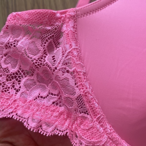 Victoria’s Secret NWT bra set - Picture 4 of 12